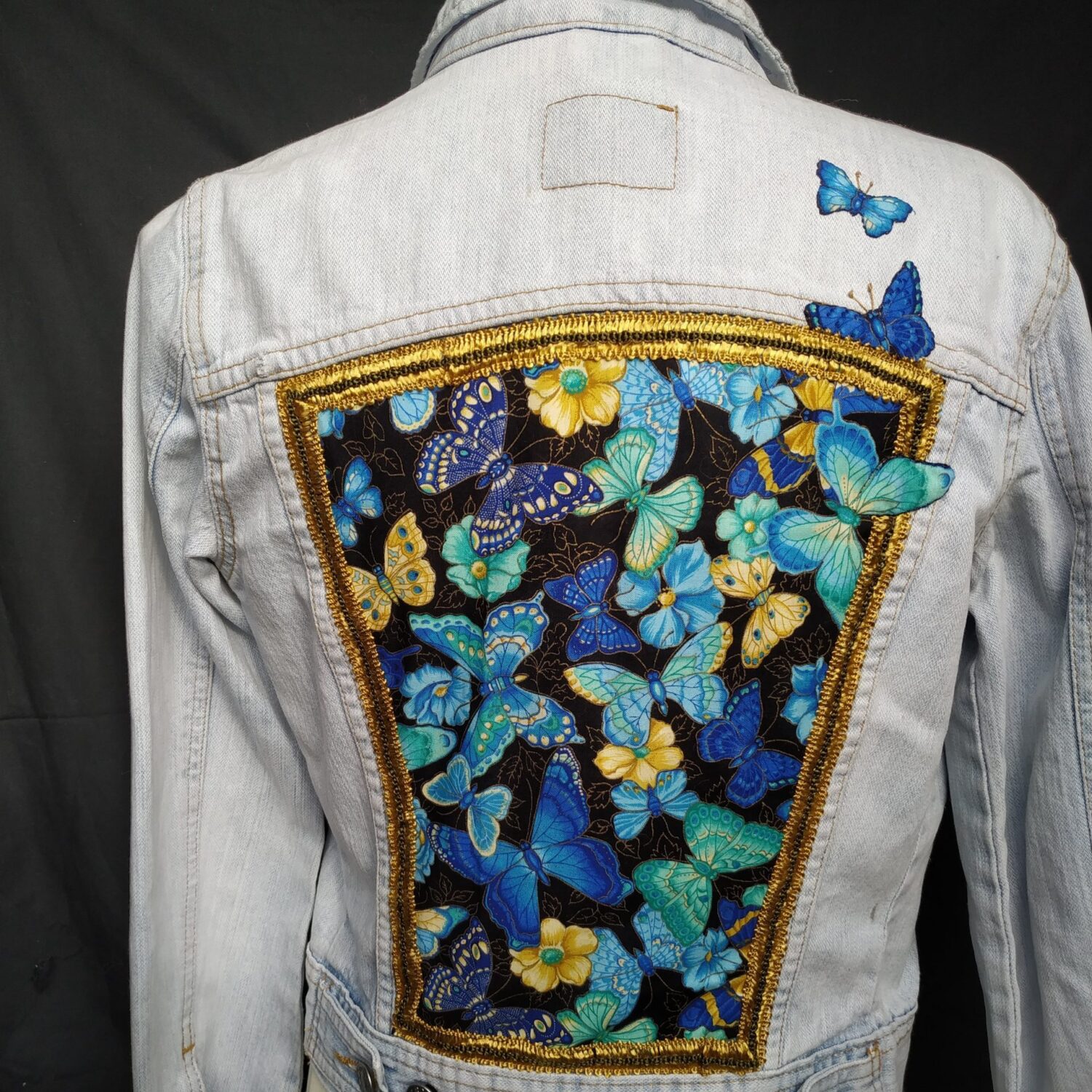 Jasje-Wegvliegende vlinderjasje